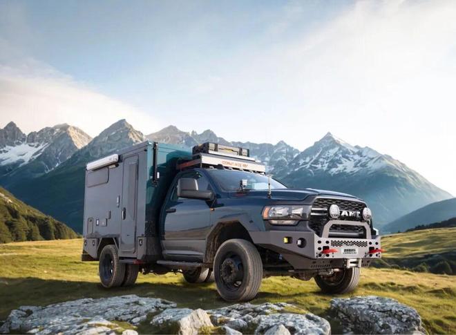 百万级房车到底长什么样？64L强擎公羊底盘公羊房车尽享奢华(图1)