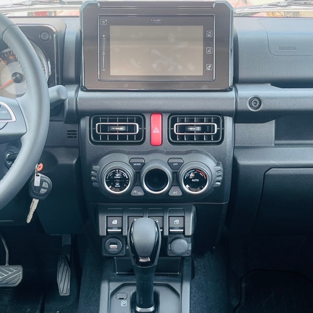 2025款铃木吉姆尼自动三门顶配强悍而精致的纯硬派越野小SUV(图7)