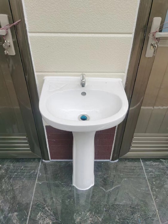 Kaiyun体育网站：肇庆封开县移动厕所快速使用(图5)