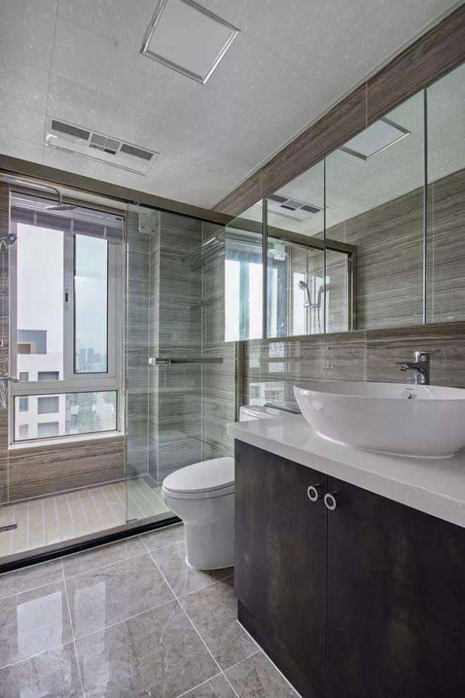 118平的现代简约风卫生间做到这样清爽宜人很舒适(图7)