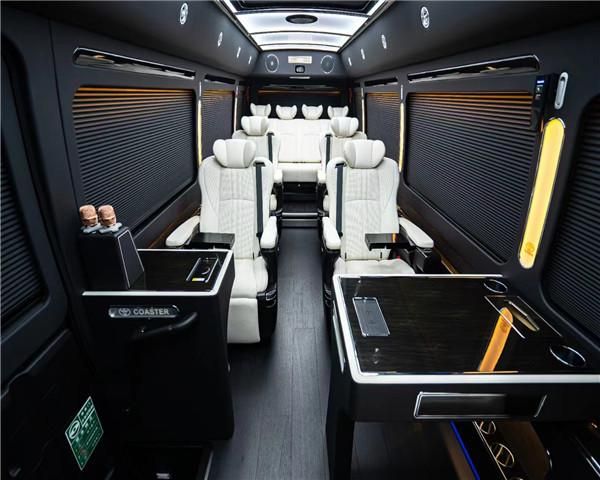 Kaiyun体育网站:2026款丰田考斯特黑色7座带卫生间现车价(43-88万)(图4)