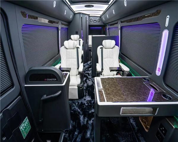 Kaiyun体育网站:2026款丰田考斯特黑色7座带卫生间现车价(43-88万)(图8)