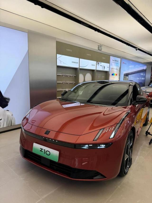 Kaiyun体育网站：移动厕所、淋浴房、足疗这些车企奇葩发明是创新还是噱头？(图6)